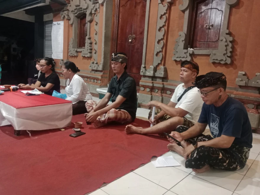 SOSIALISASI PEMILAHAN SAMPAH BERBASIS SUMBER